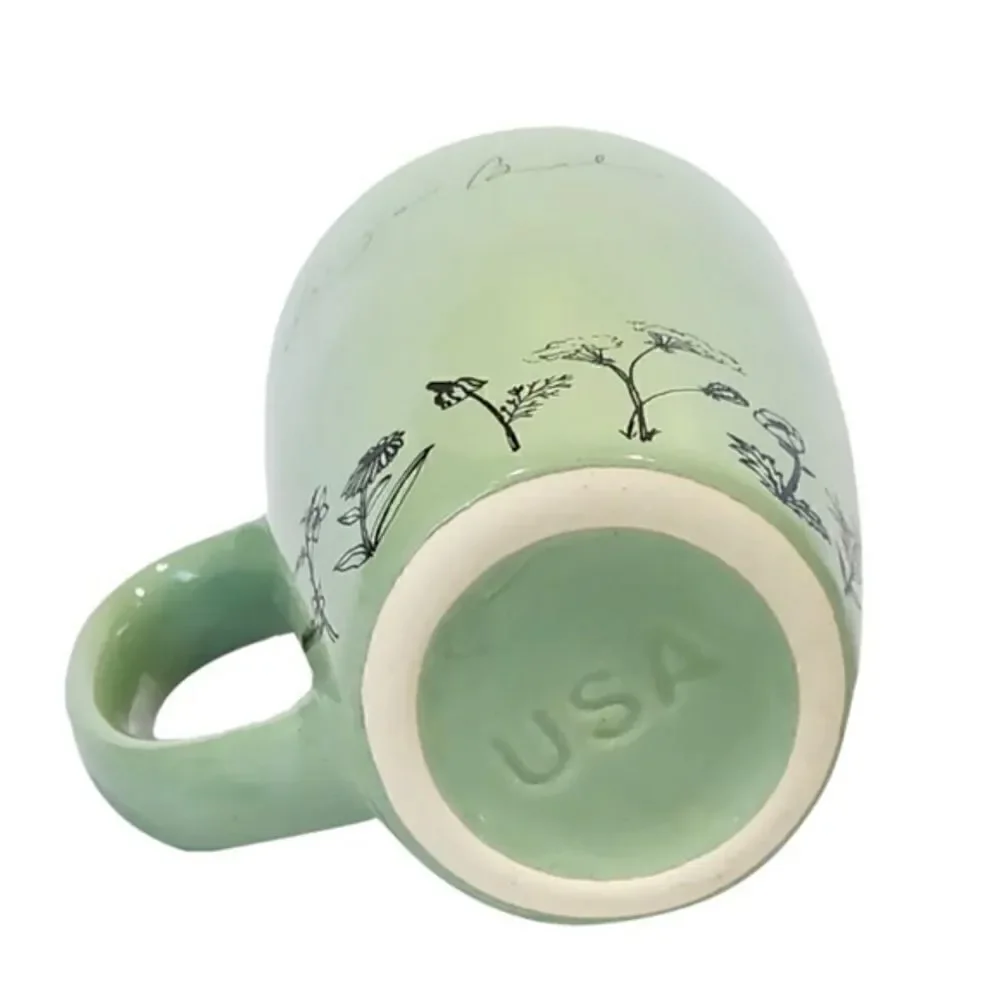 Laura Bush Signature 14oz mug. George W. Bush Presidential Center